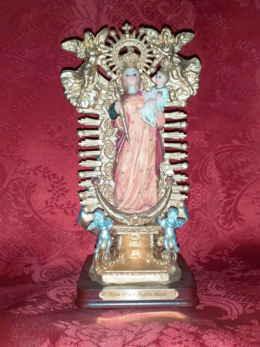 Imagen de la Reina de los Ángeles de resina policromada (18cm)